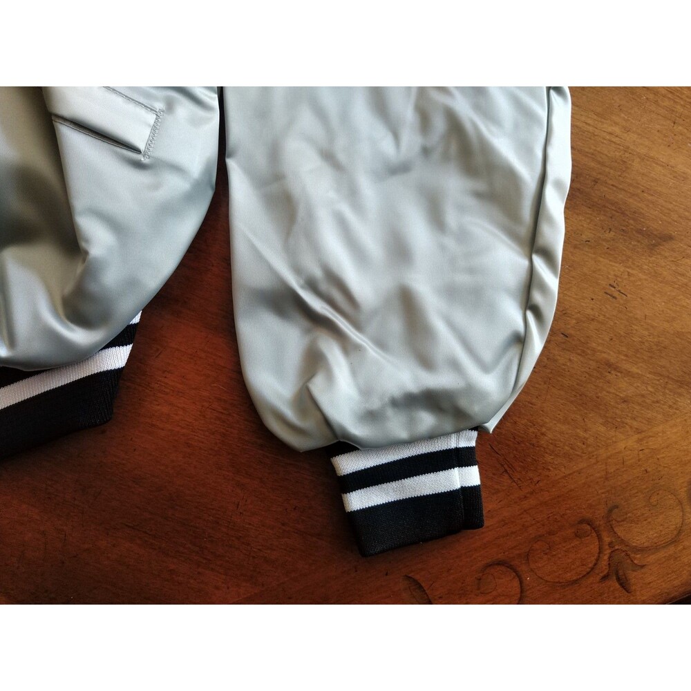 Vintage King Louie Pro Fit Silver Bomber Jacket Adult Large Nylon USA Wix Filter - Picture 9 of 16